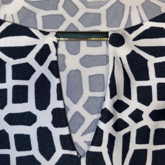 Tacera Women’s Midi Dress Plus Size 2X Black & White Abstract Notched V-… - Picture 13 of 16